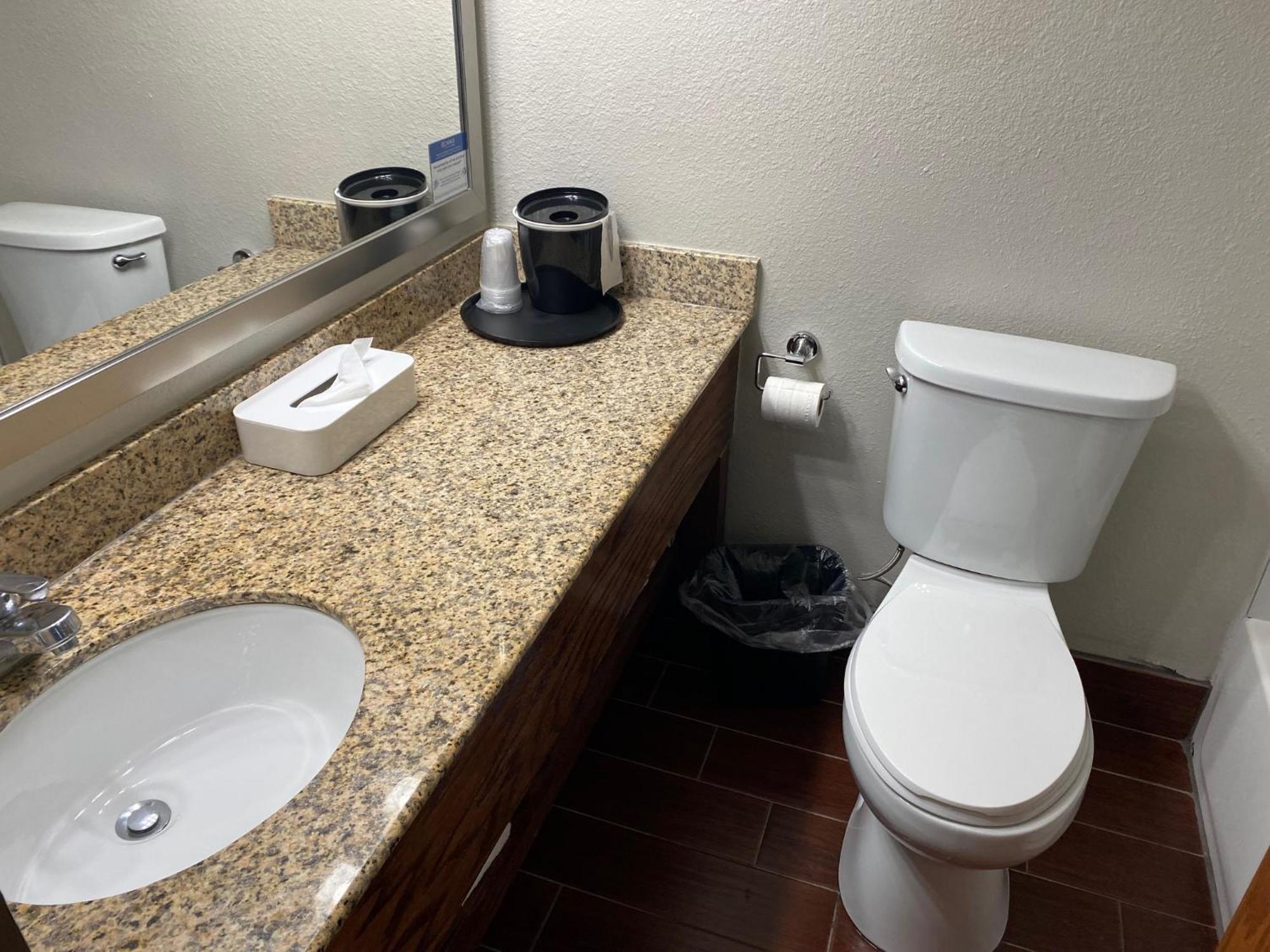 Hotel The At